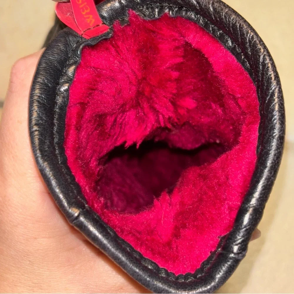 Vintage Weiss Black Leather Mittens with Red faux fur Lining